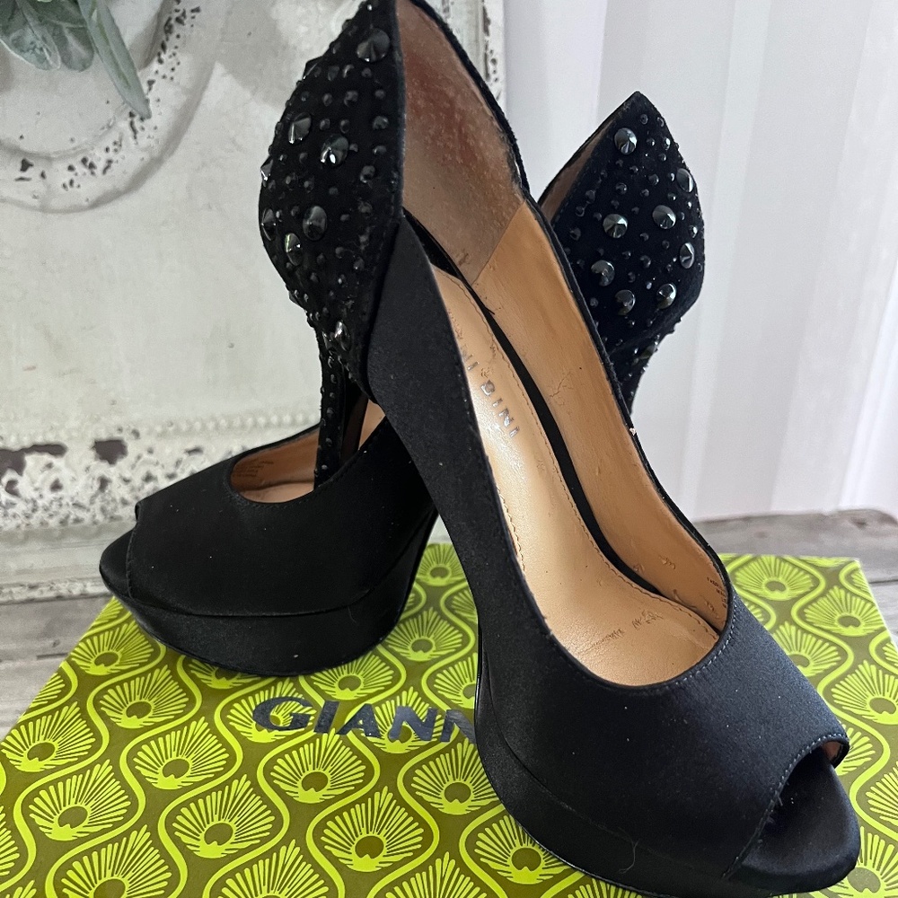 Gianni Bini Black Shimmery Stones Platform Shoes.